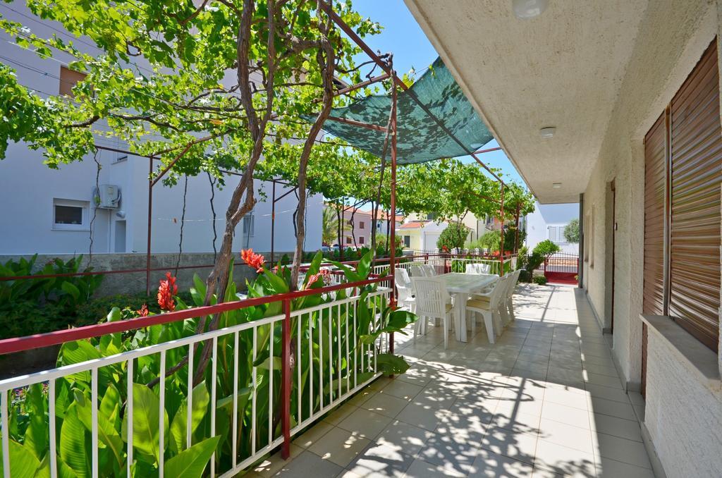 Apartments Branko Водице Екстер'єр фото