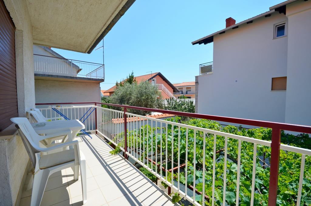 Apartments Branko Водице Екстер'єр фото