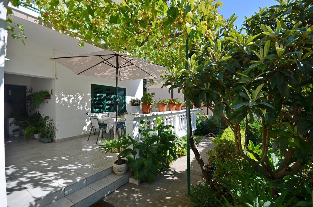 Apartments Branko Водице Екстер'єр фото