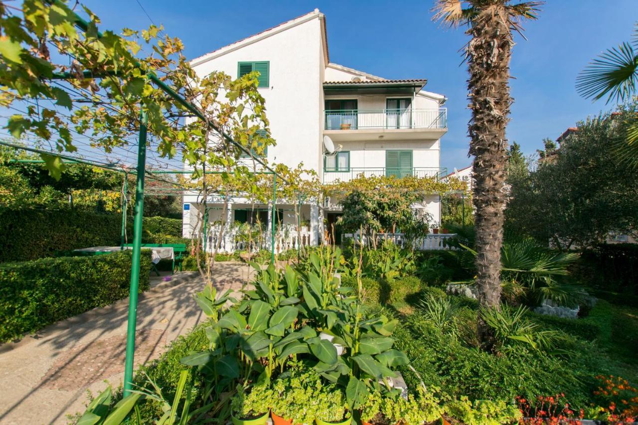 Apartments Branko Водице Екстер'єр фото